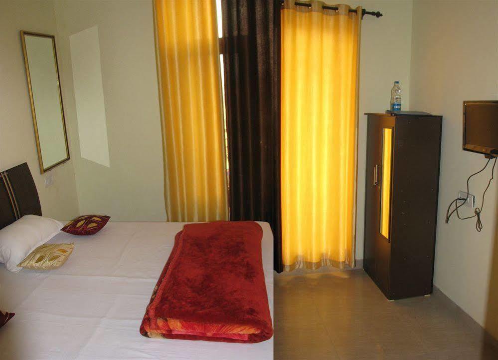 Hotel Sham Villa Amritsar Exterior photo